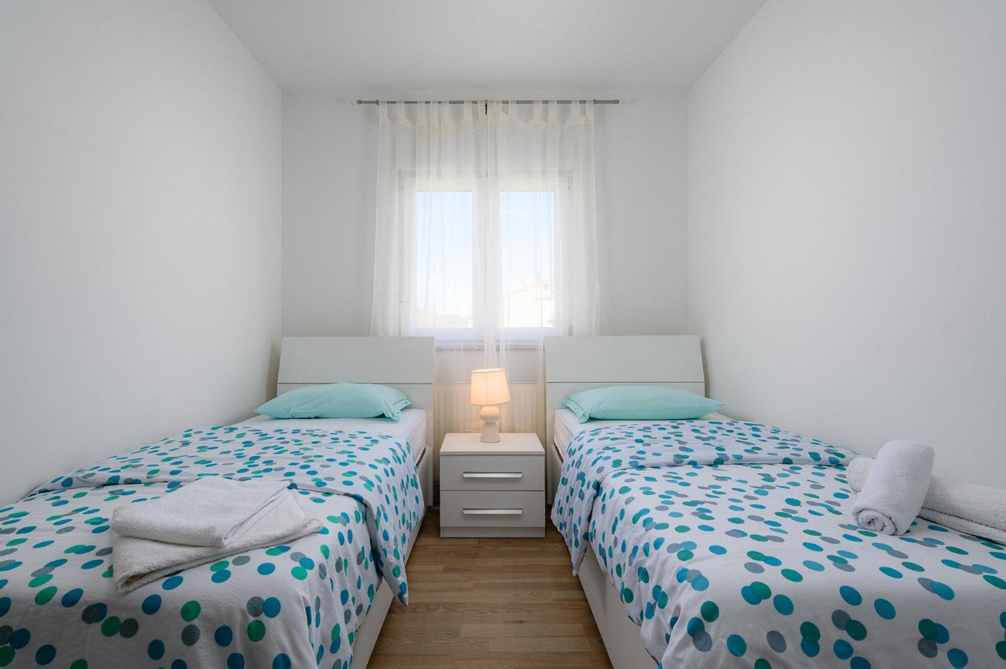 Stancija Amorozo 5 - Apartment N. 7 Пореч Екстериор снимка